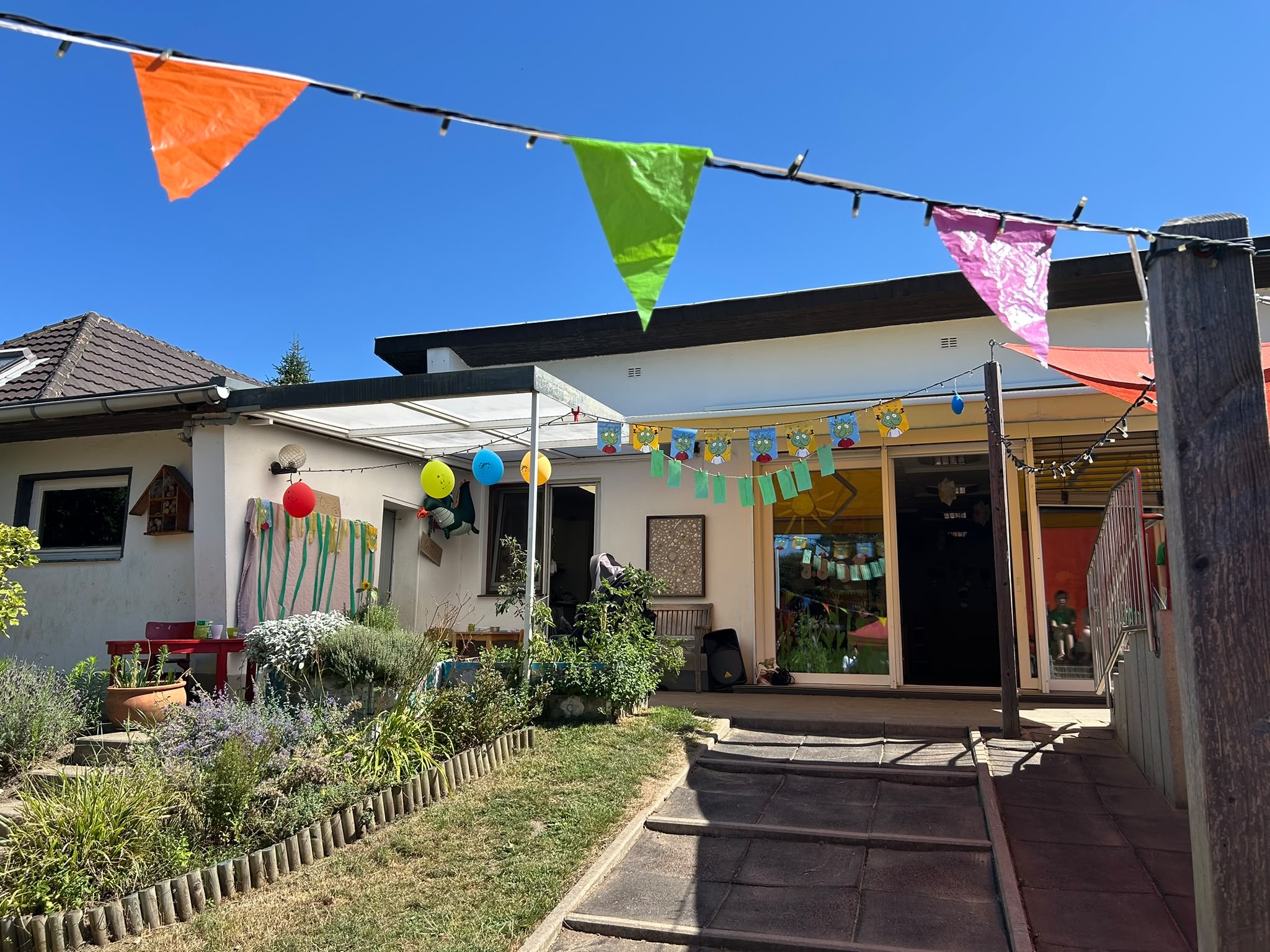 Sommerfest im Sonnenkinder-Olchi-Land